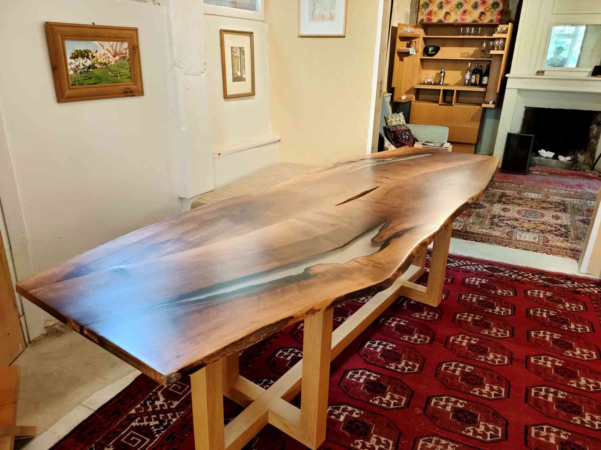 Oak slice dining table